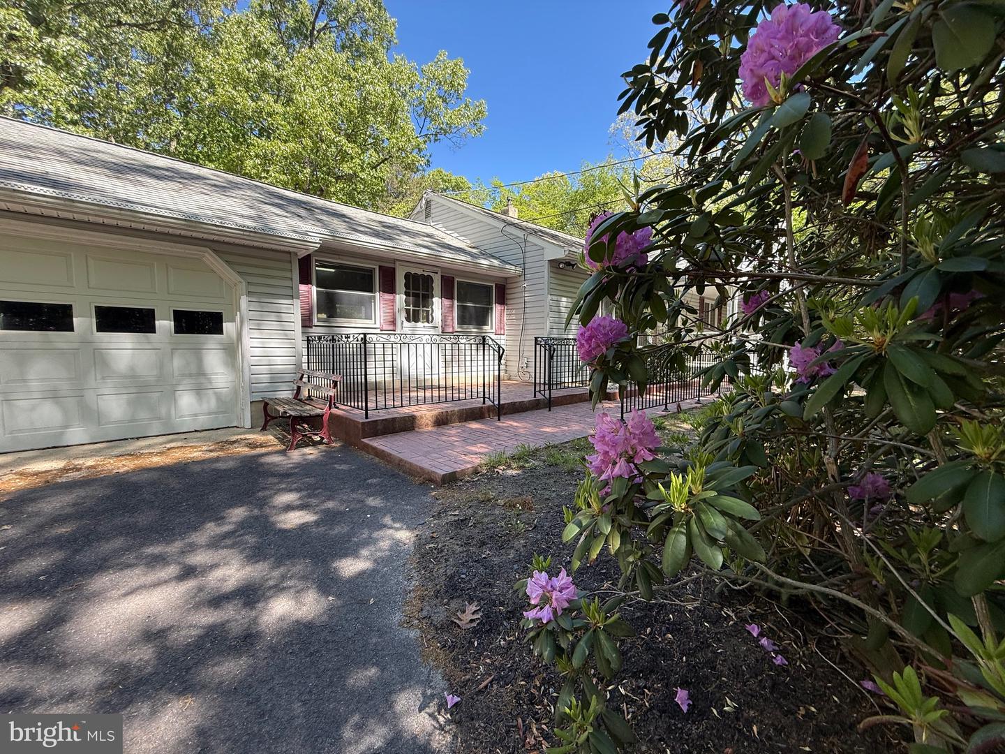 229 Oakshade Rd Property Photo 4