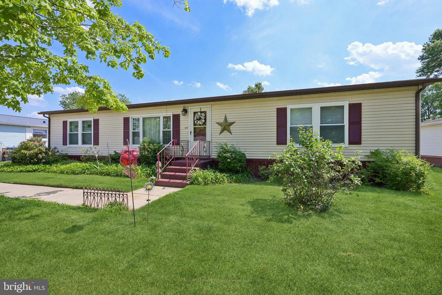 874 Woodchuck Dr Property Photo 1