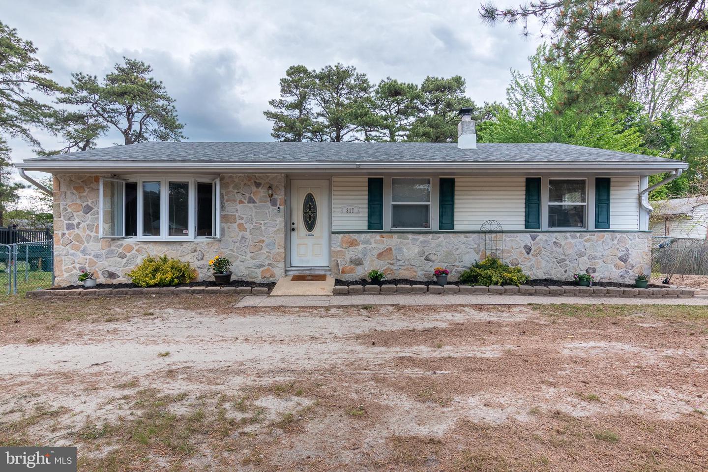317 Cherokee Property Photo 1
