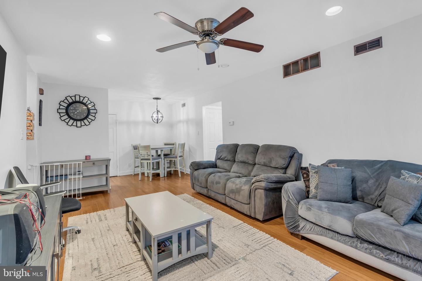 572b Willow Turn Property Photo 11