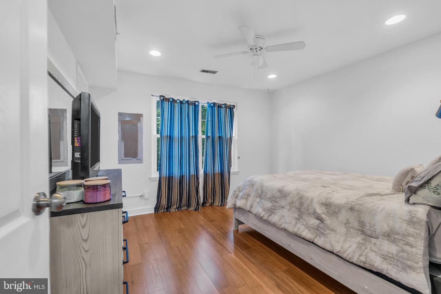 572b Willow Turn Property Photo 18