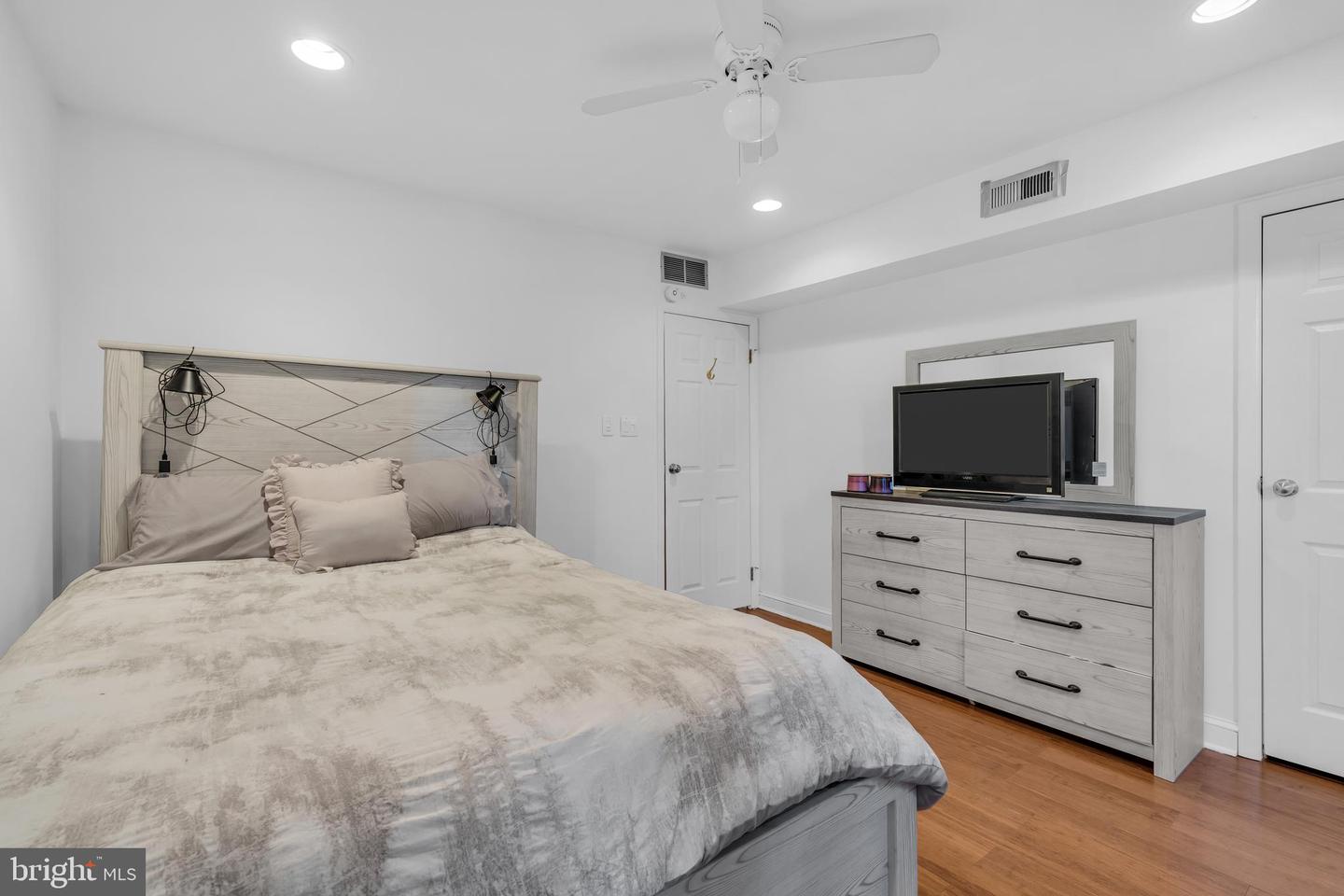 572b Willow Turn Property Photo 19