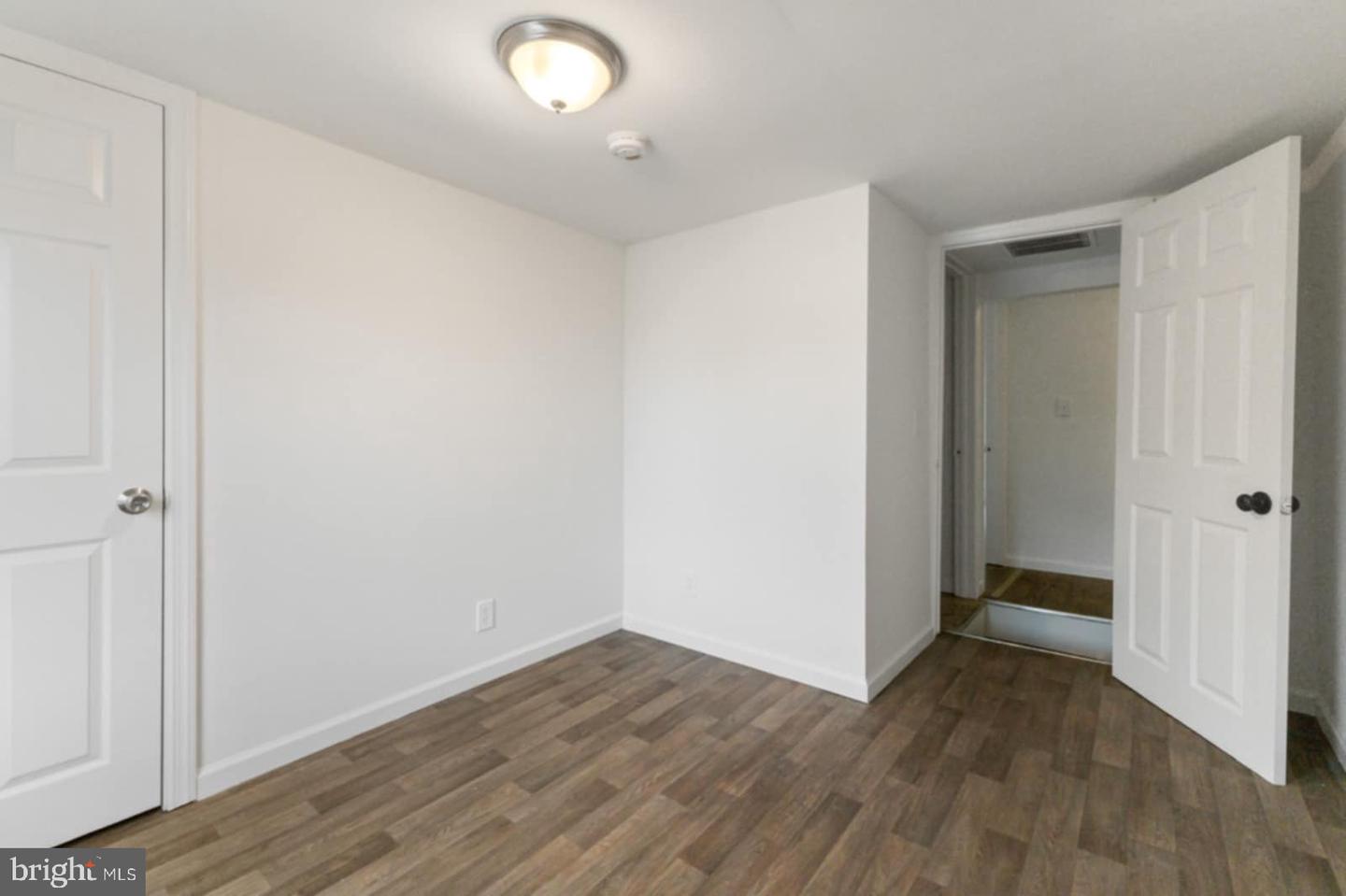 211 Broad St Property Photo 15