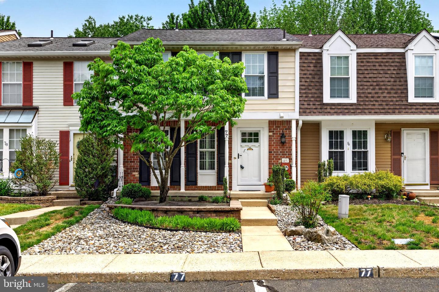 77 DORCHESTER CIR