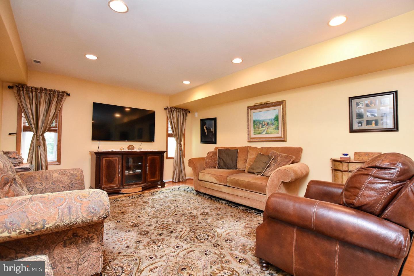 26 Wendover Dr Property Photo 5