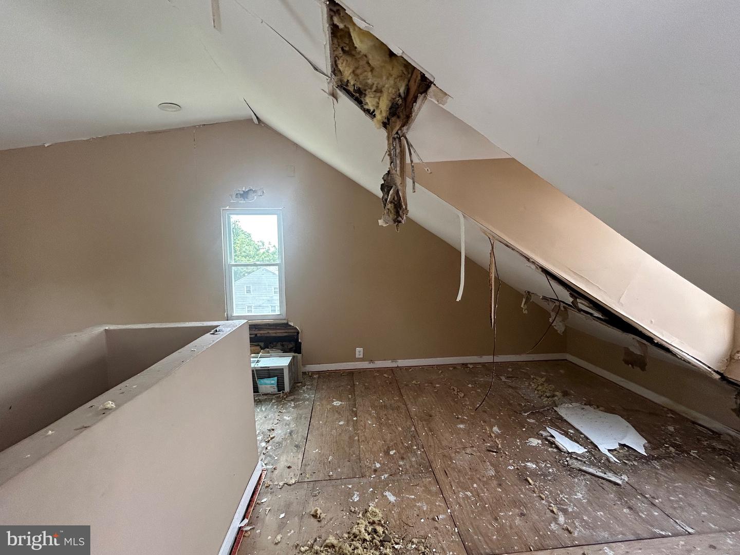 111 Belmont St Property Photo 18