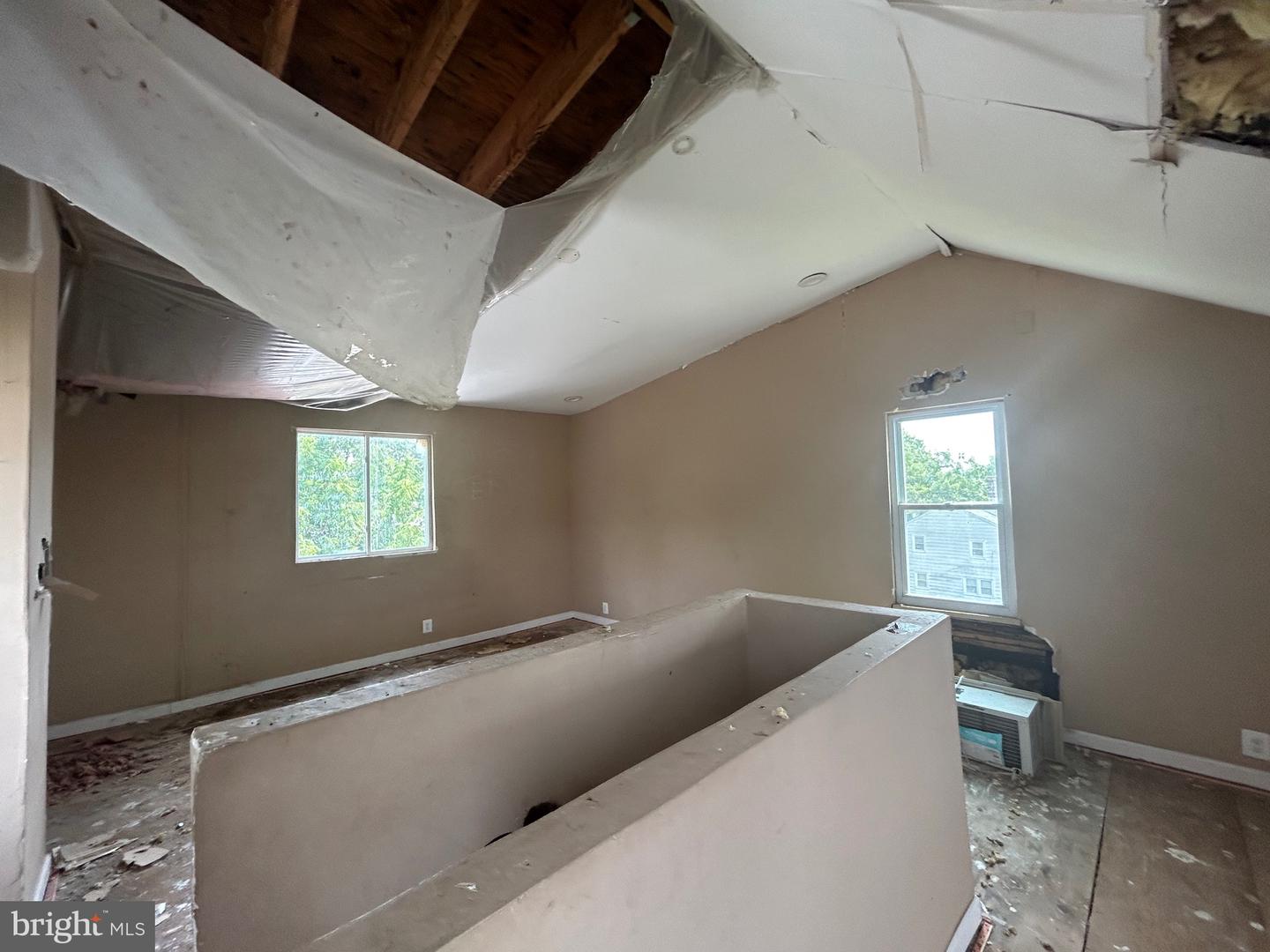111 Belmont St Property Photo 19