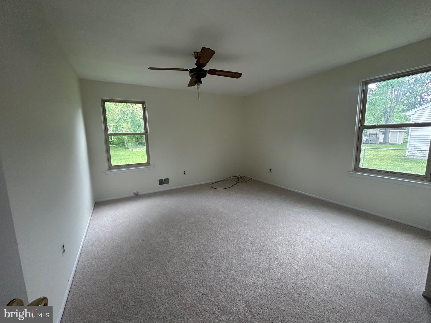 23 Lawrence Ln Property Photo 30