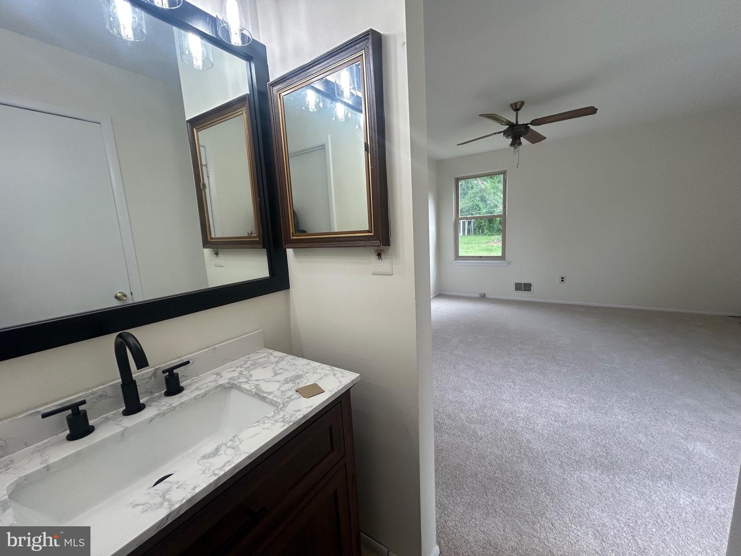 23 Lawrence Ln Property Photo 35