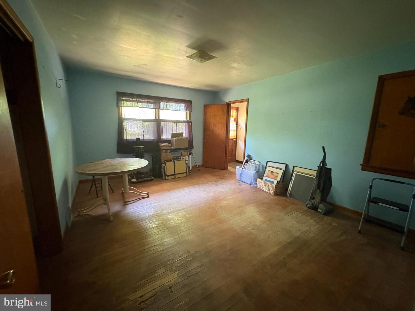 250 Orchard Ave Property Photo 5