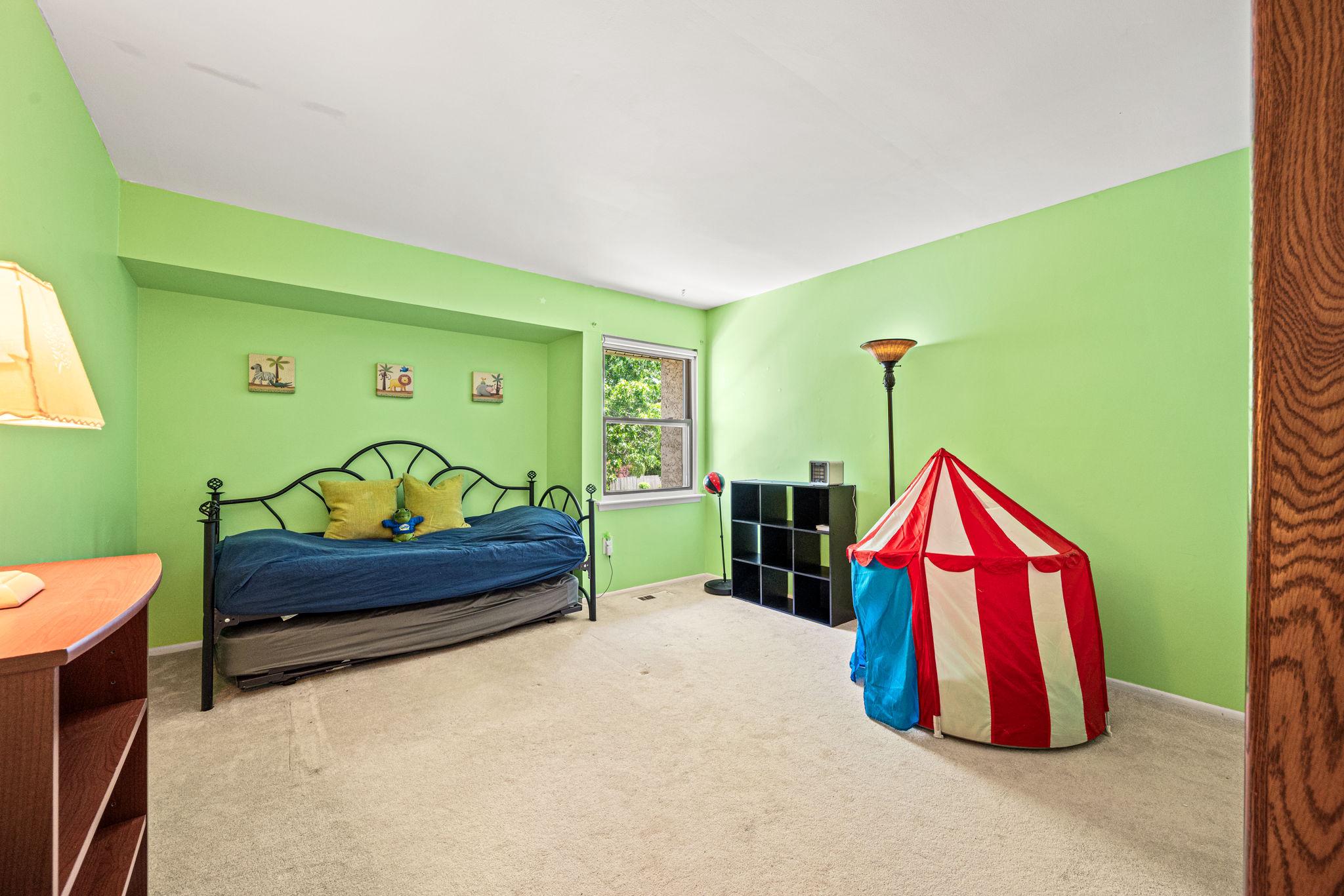 55 Viburnum Ln Property Photo 15