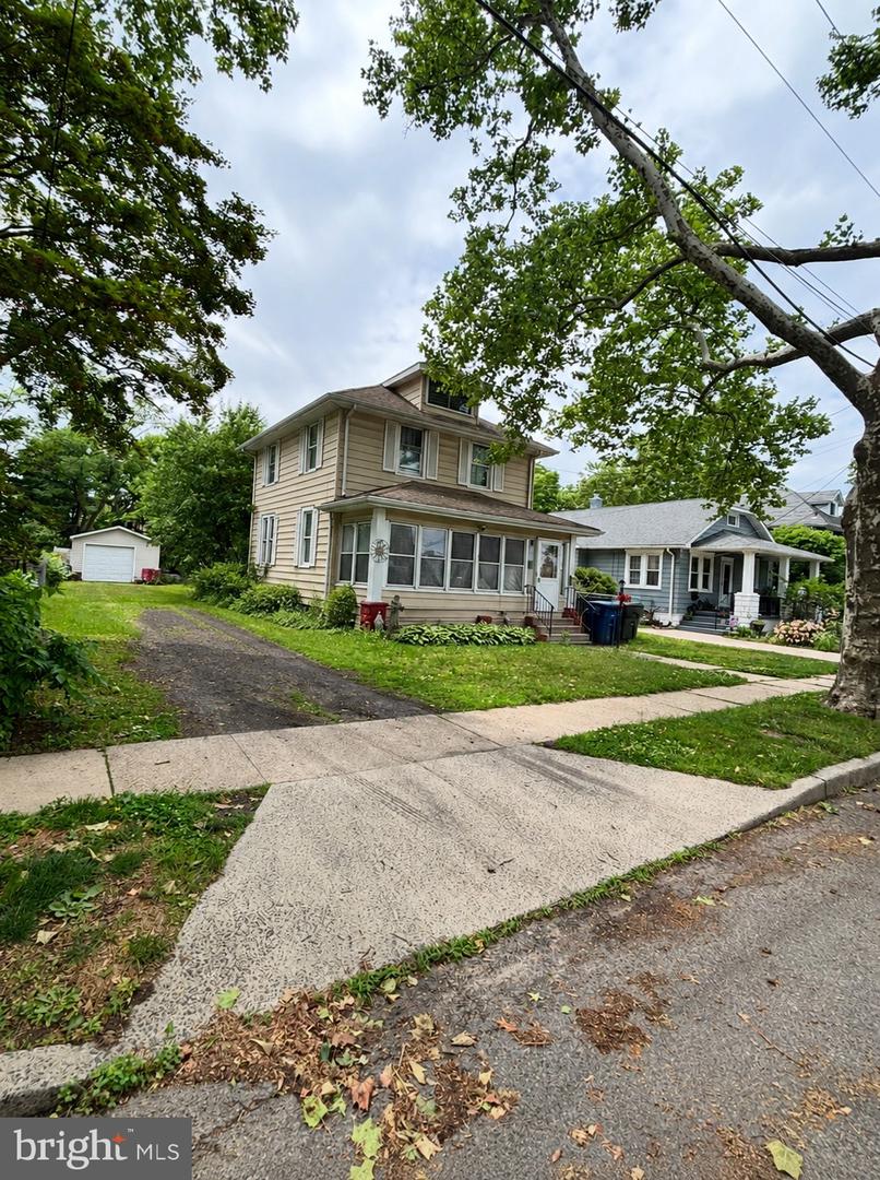 612 Lippincott Ave Property Photo 2