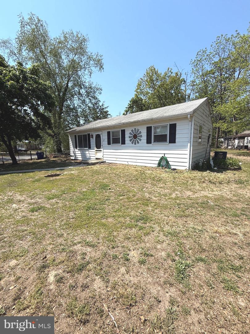 2 Spruce Blvd Property Photo 2