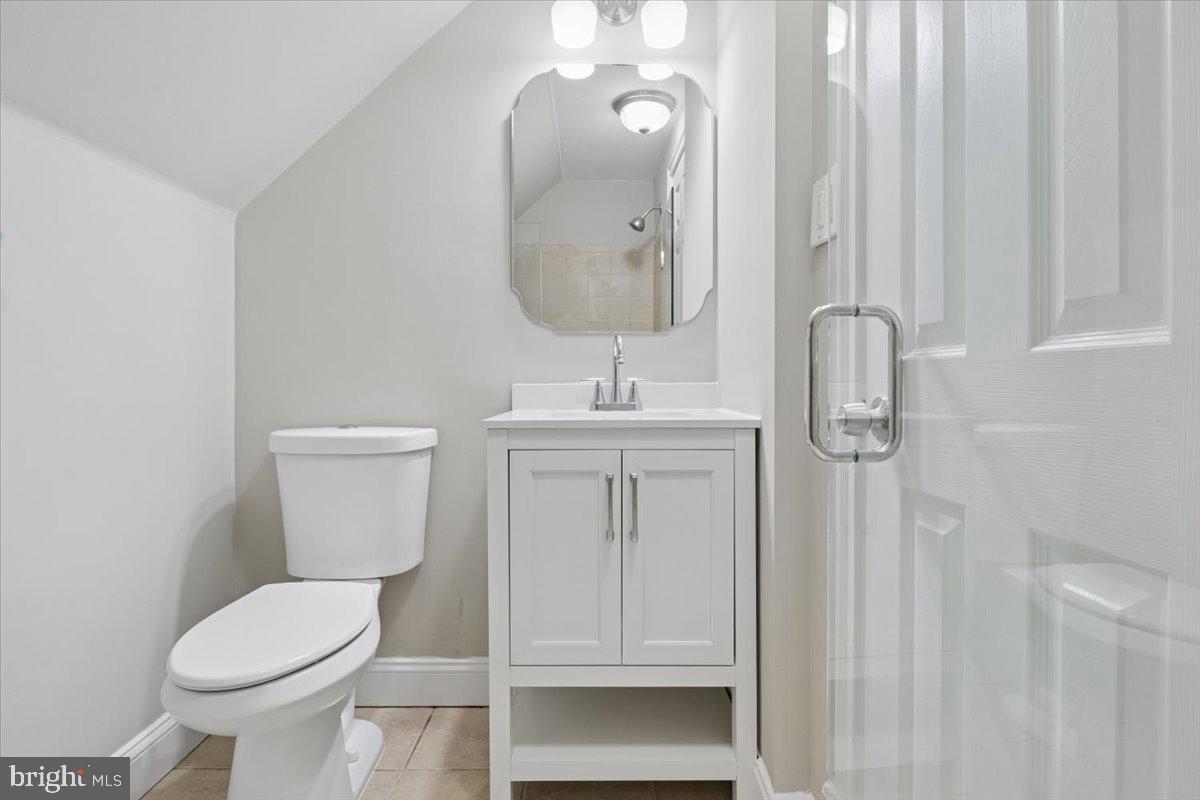 38 Gramercy Ln Property Photo 9