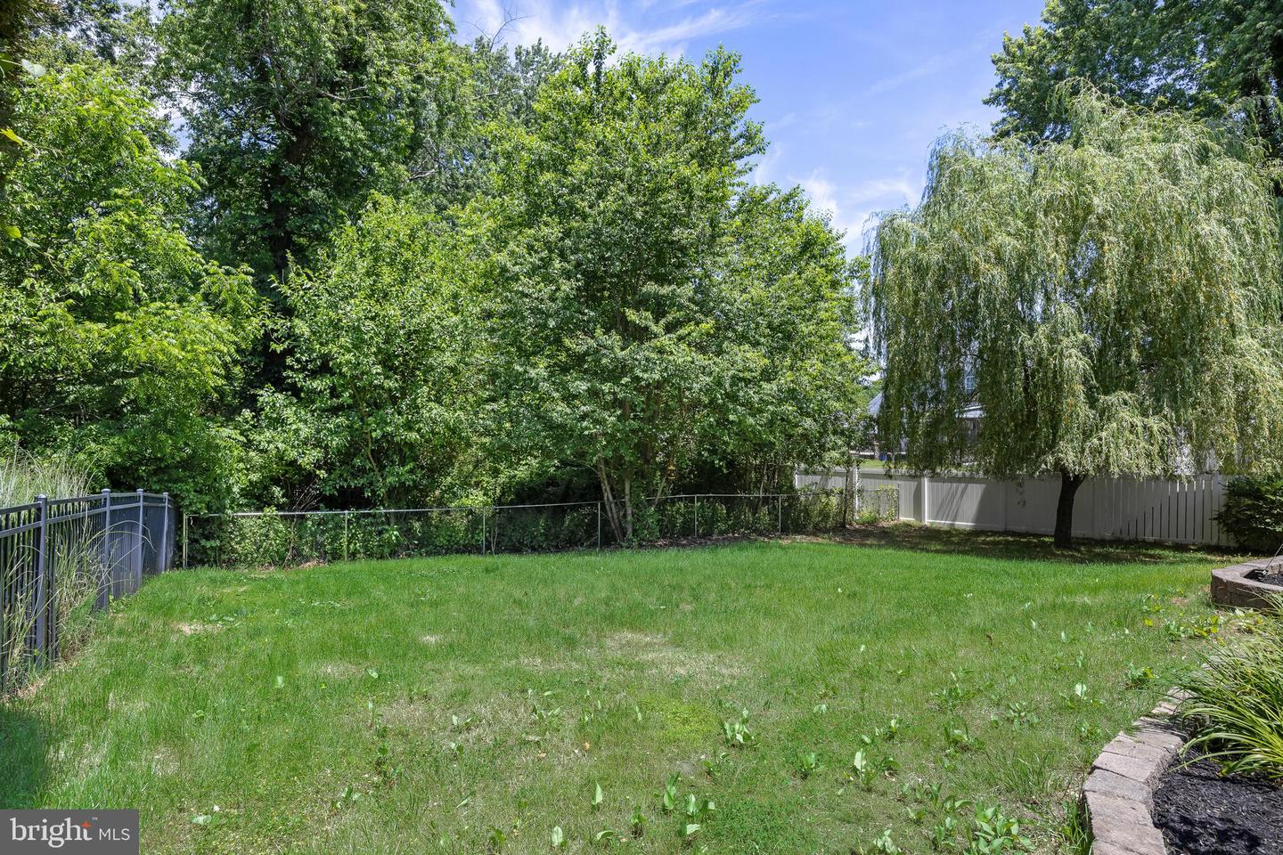 4 Black Pine Ln Property Photo 38