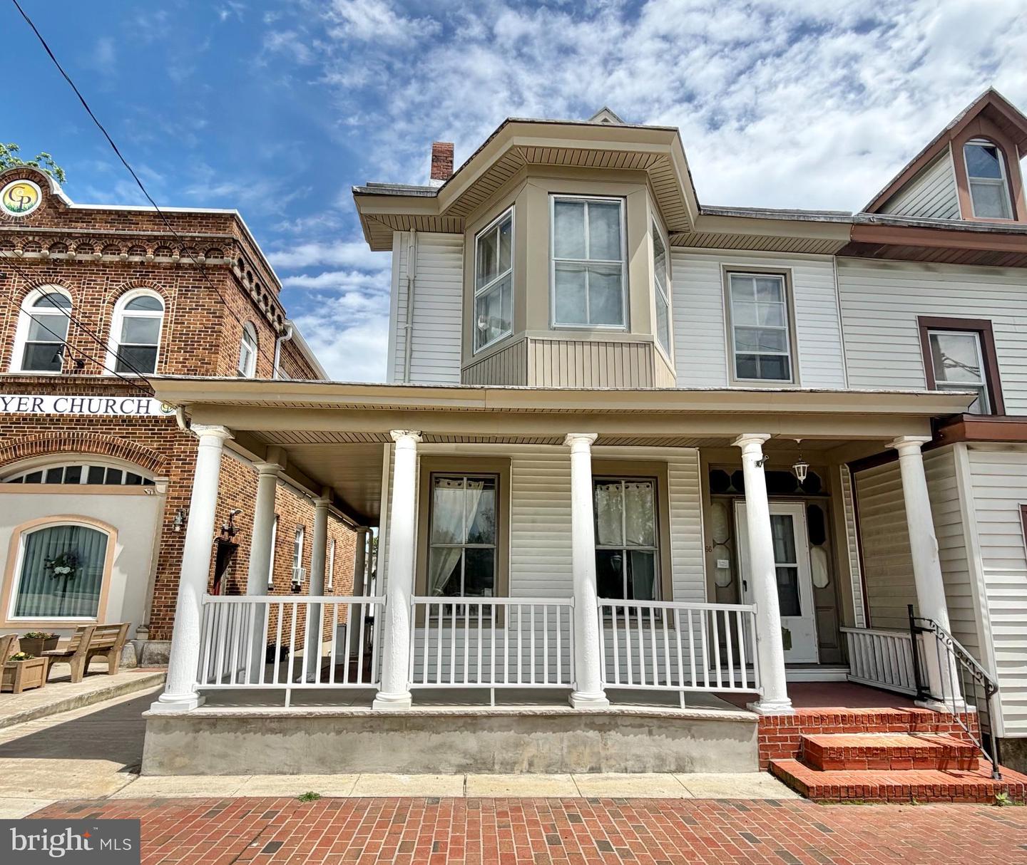66 Hanover St Property Photo 1