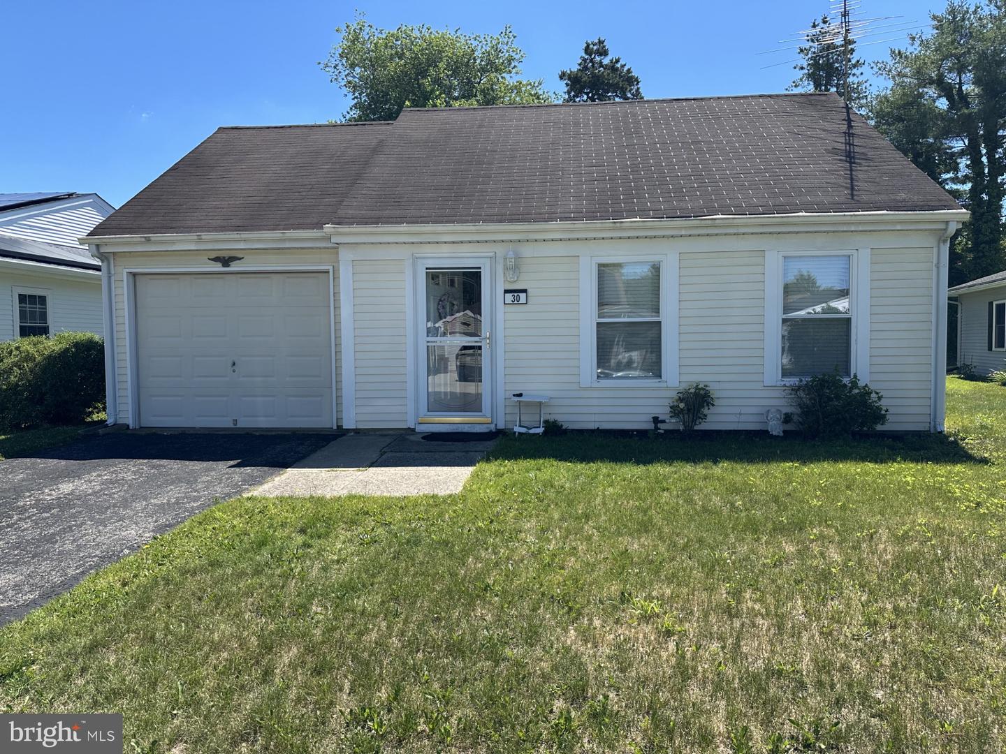 30 NARBERTH PL Property Photo 1