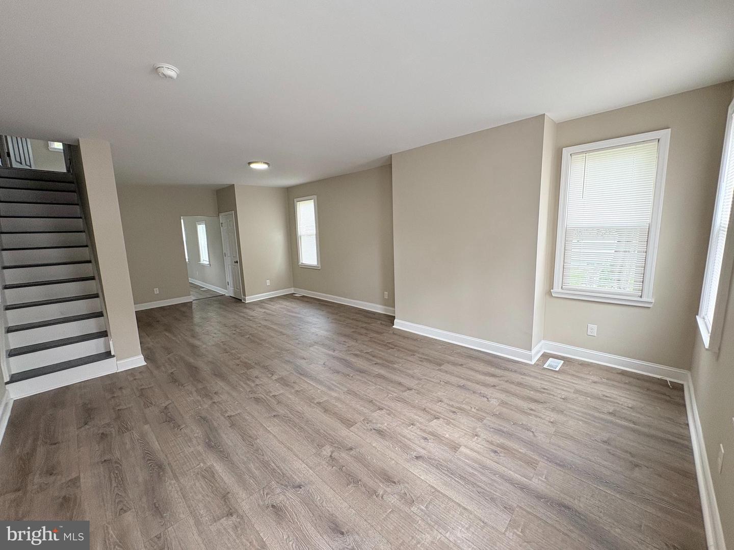806 High St Property Photo 2