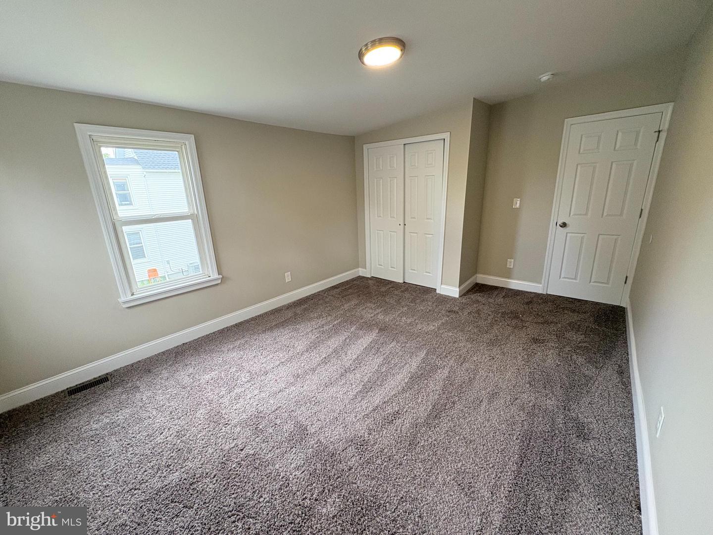 806 High St Property Photo 4