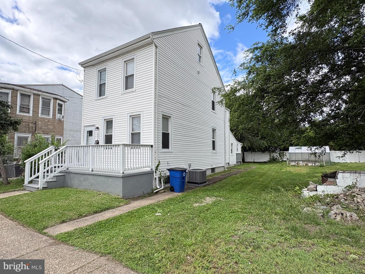 806 High St Property Photo 10