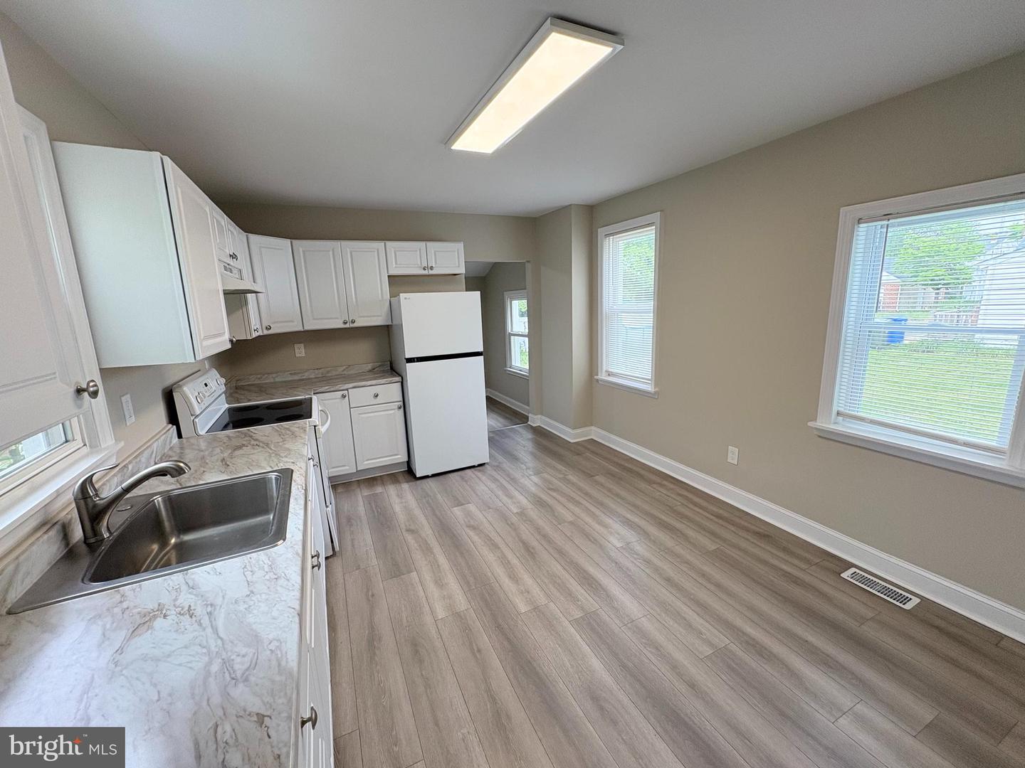 806 High St Property Photo 15