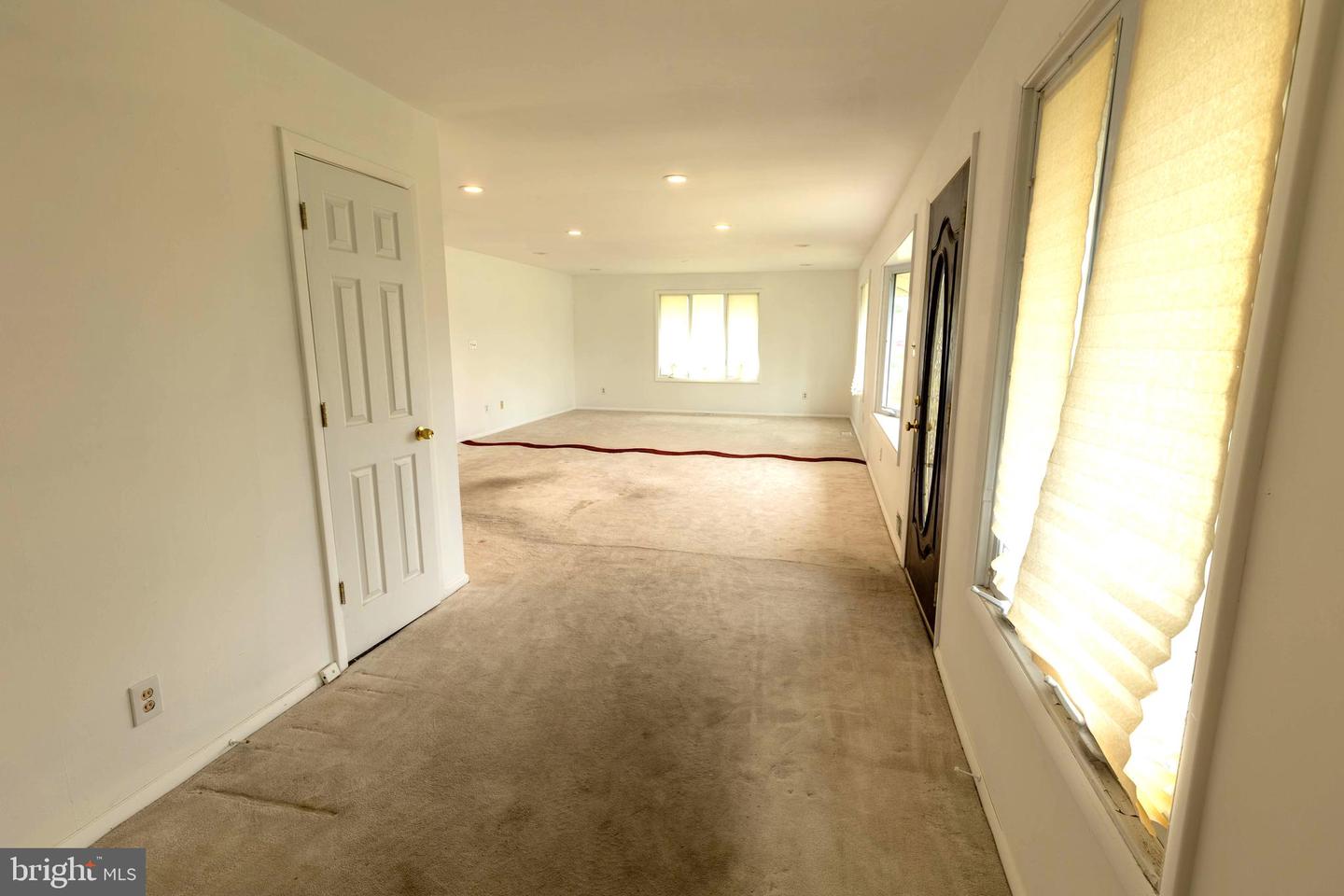 7 Lansdowne Rd Property Photo 4