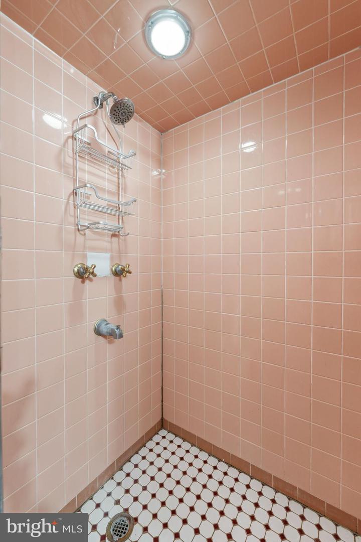 605 8th St Property Photo 55