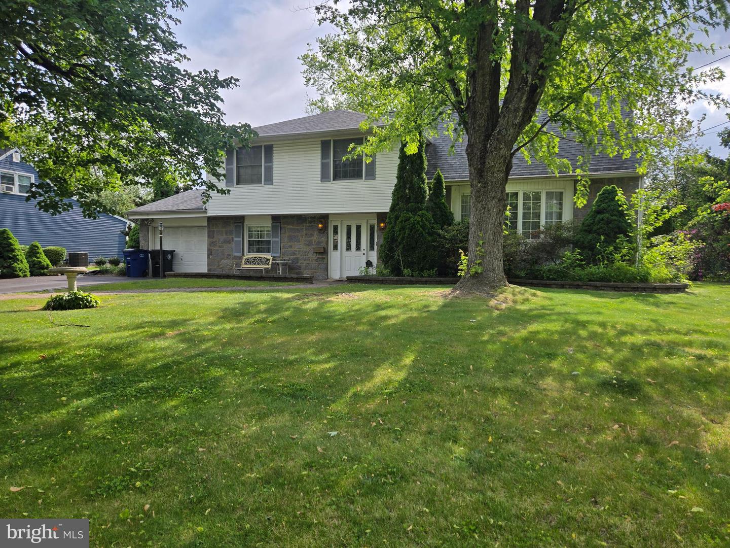 111 Monticello Dr Property Photo 1