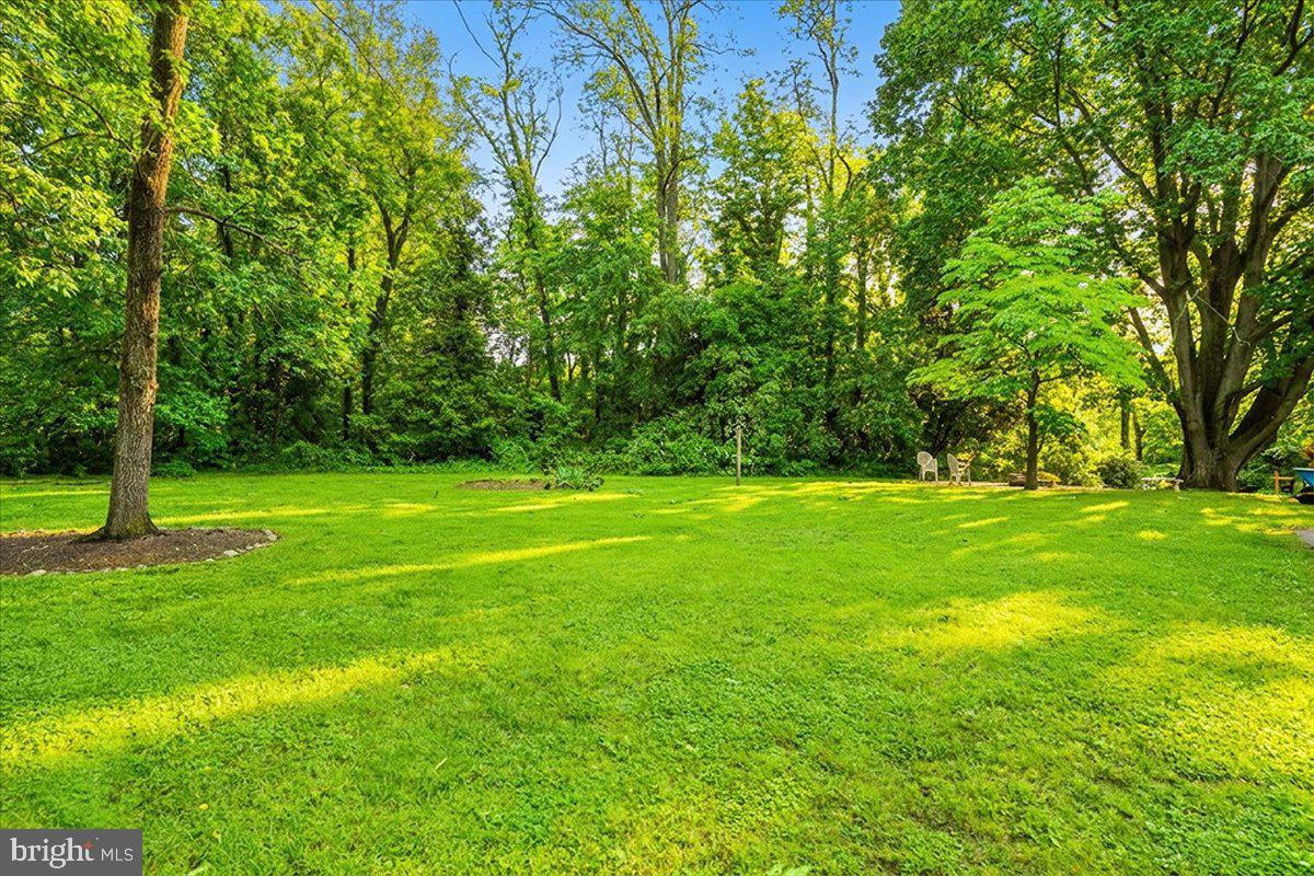 2 Orchard Ave Property Photo 2