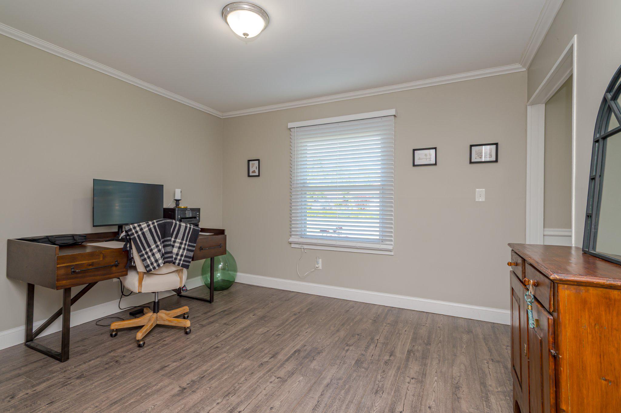60 Midvale Ln Property Photo 13