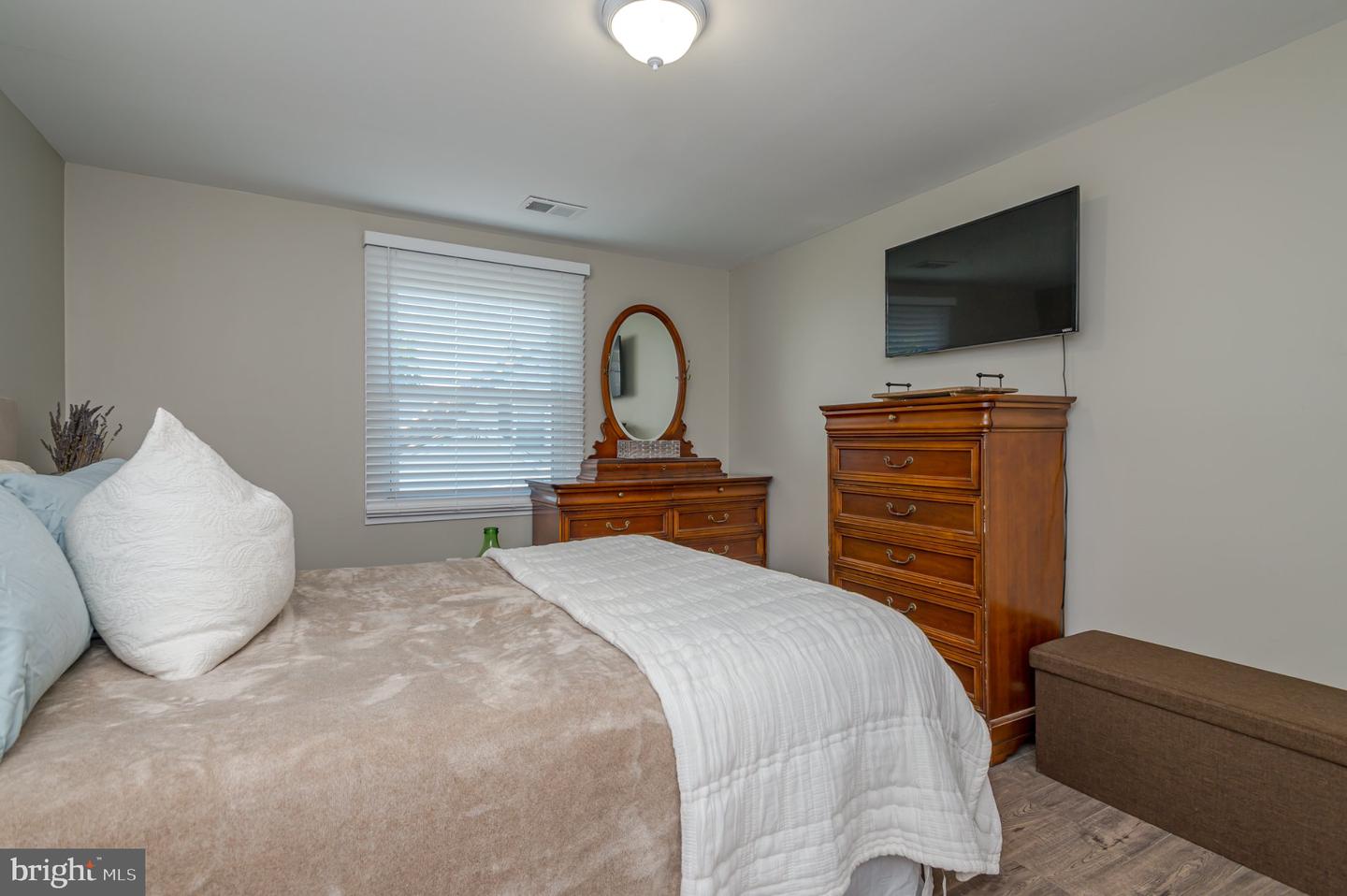 60 Midvale Ln Property Photo 20