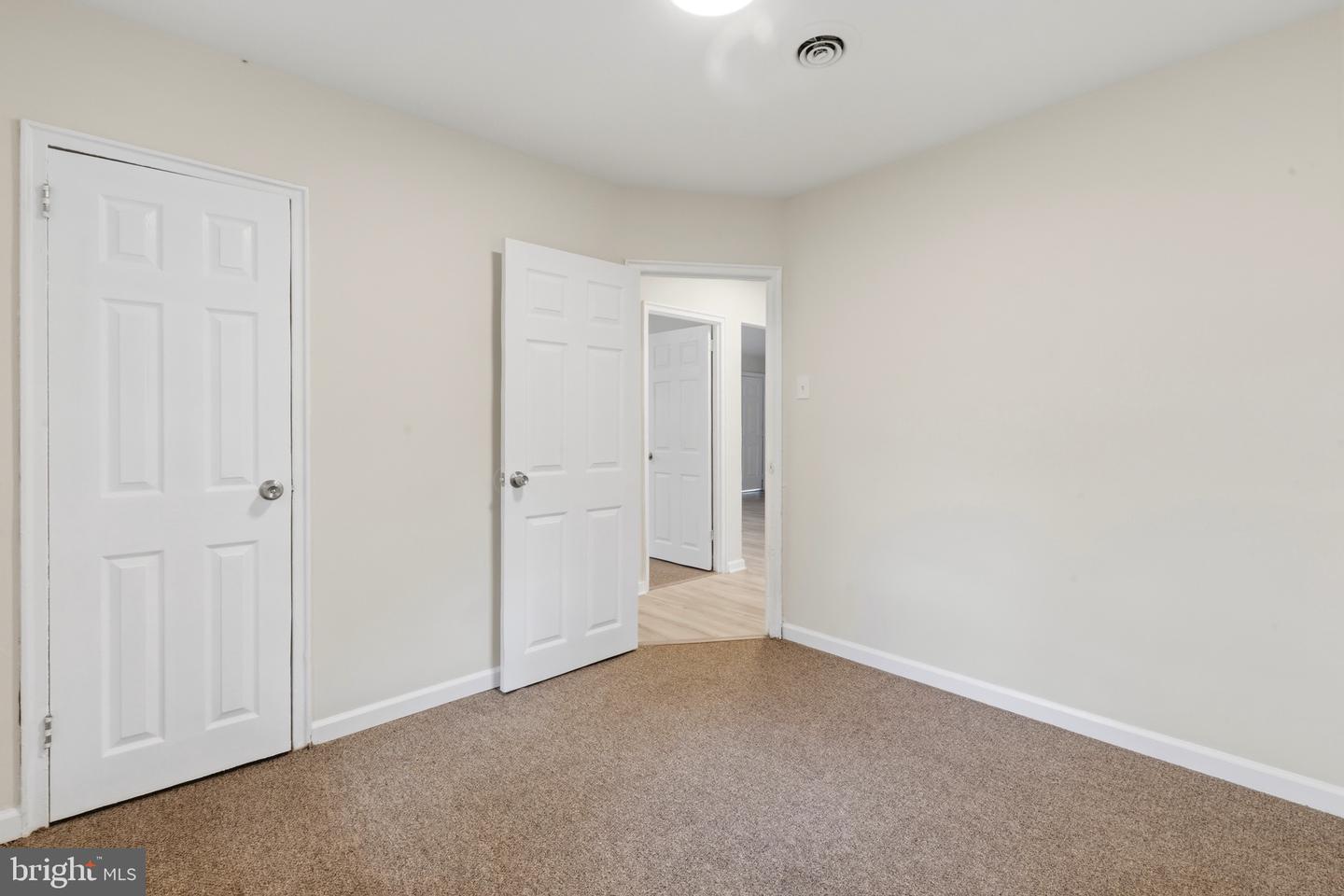 161 Kinsley Rd Property Photo 12