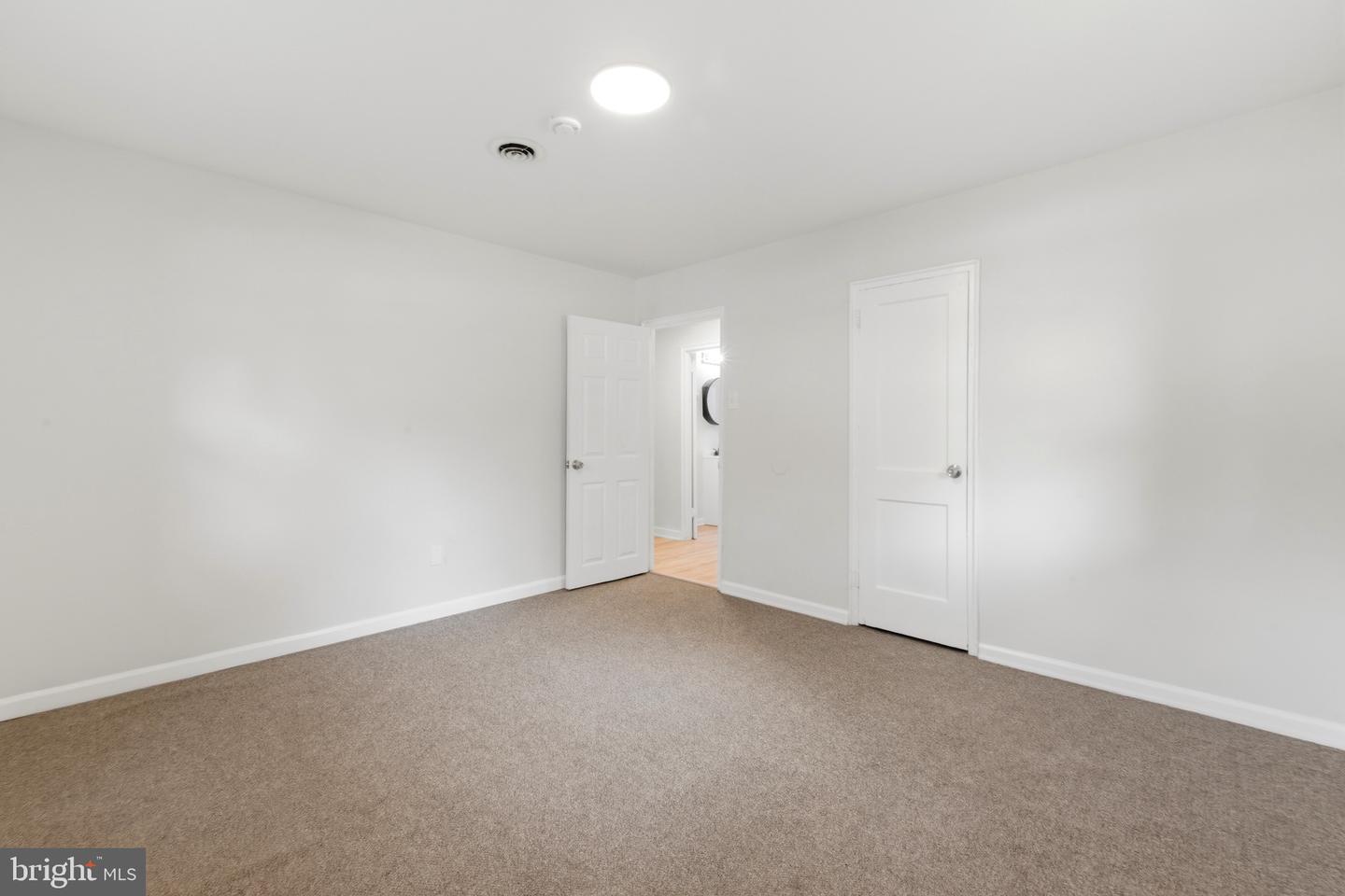 161 Kinsley Rd Property Photo 14