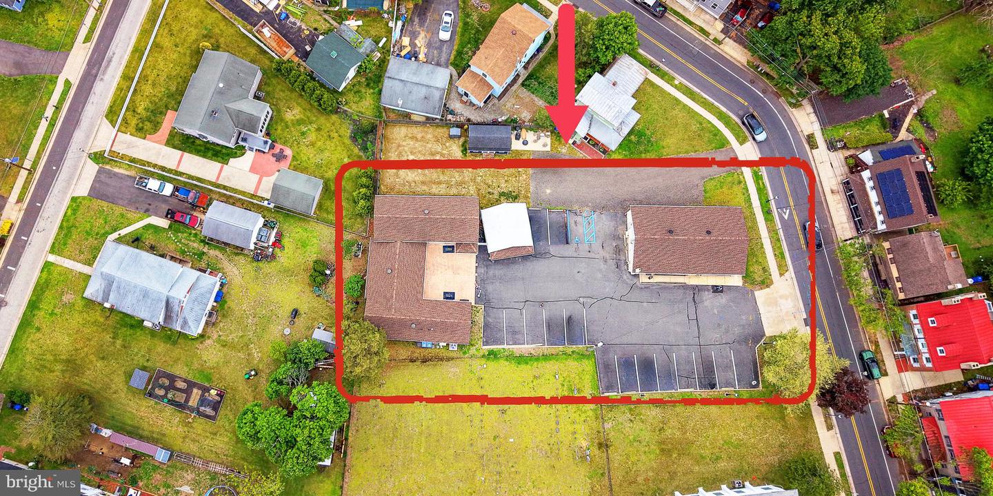 121 Main St Property Photo 55