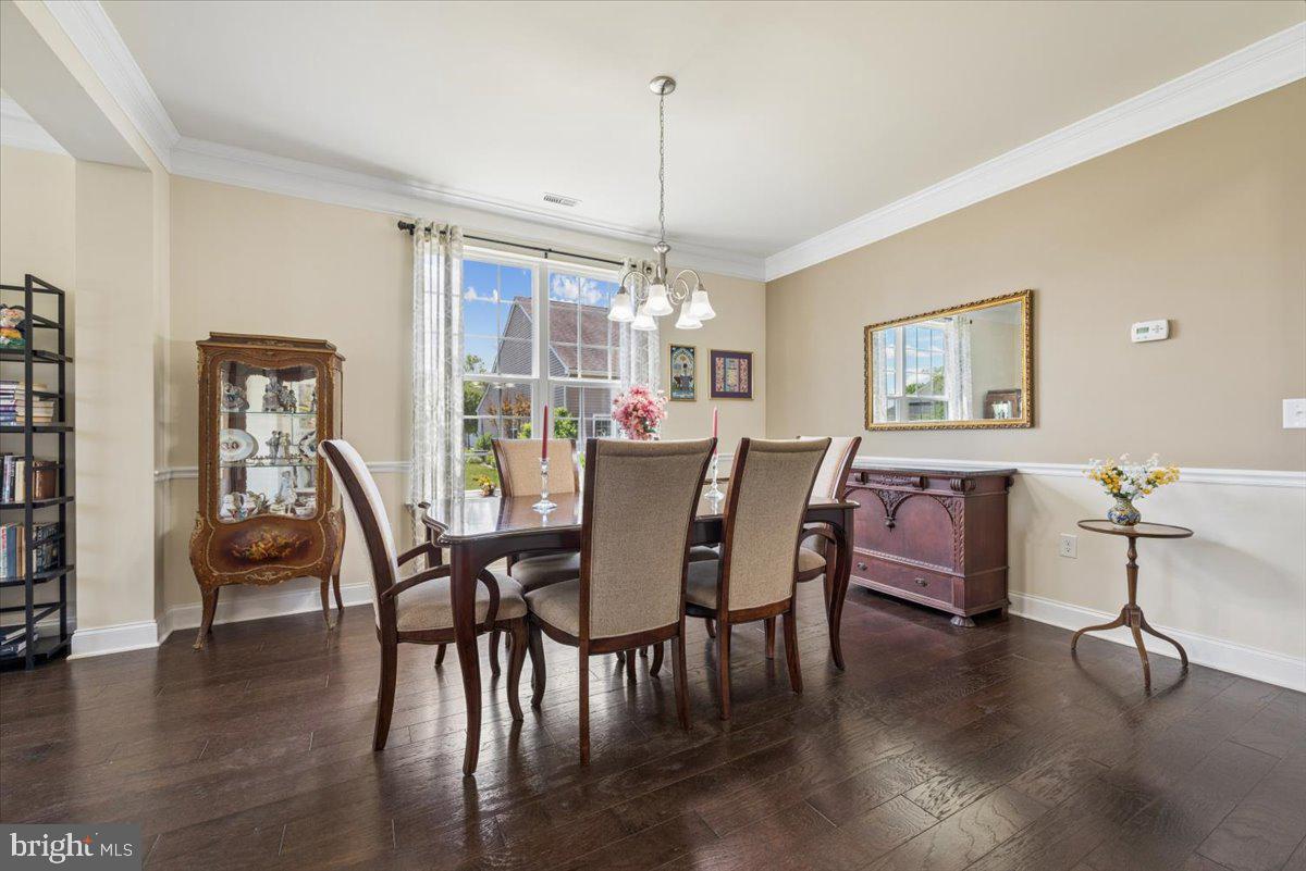 20 Montclaire Rd Property Photo 9