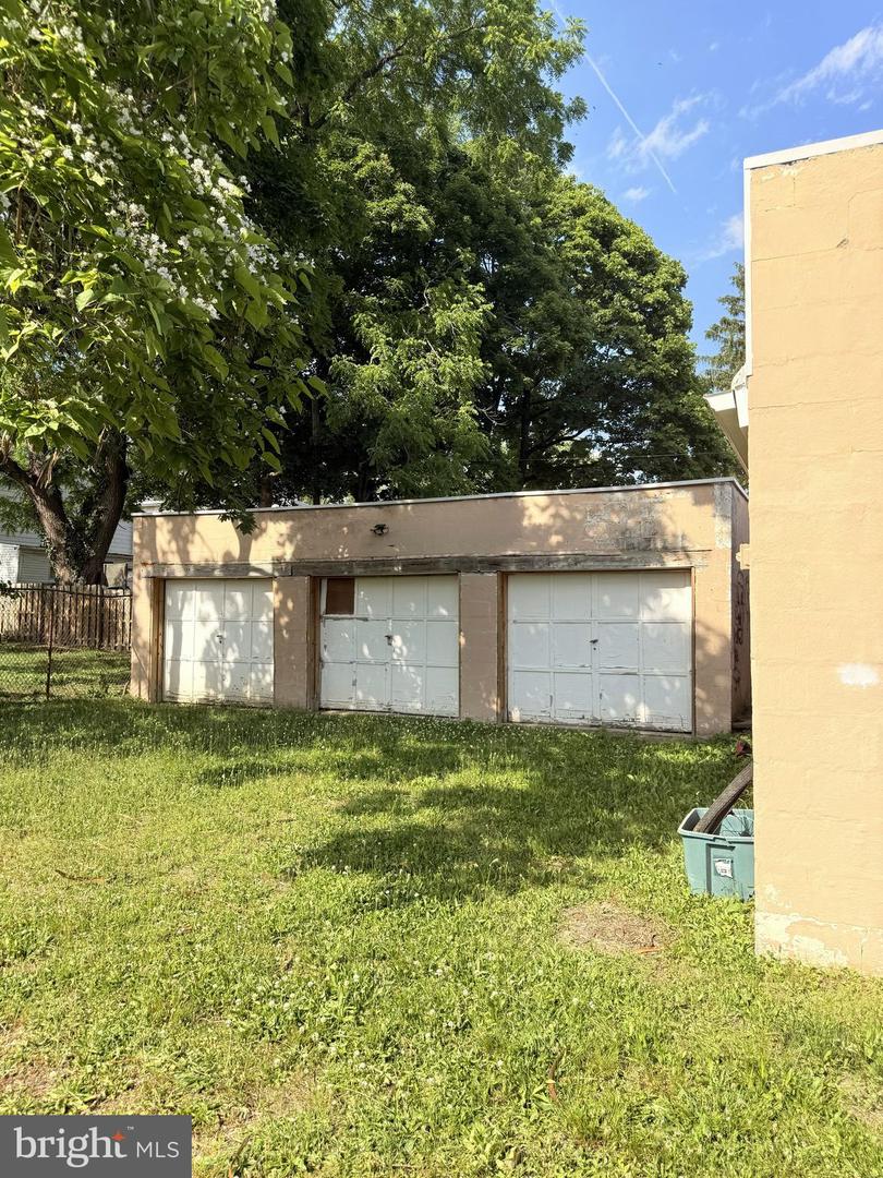 249 Union St Property Photo 2
