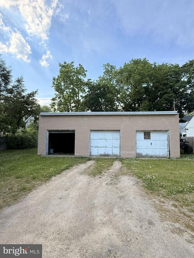 249 Union St Property Photo 6
