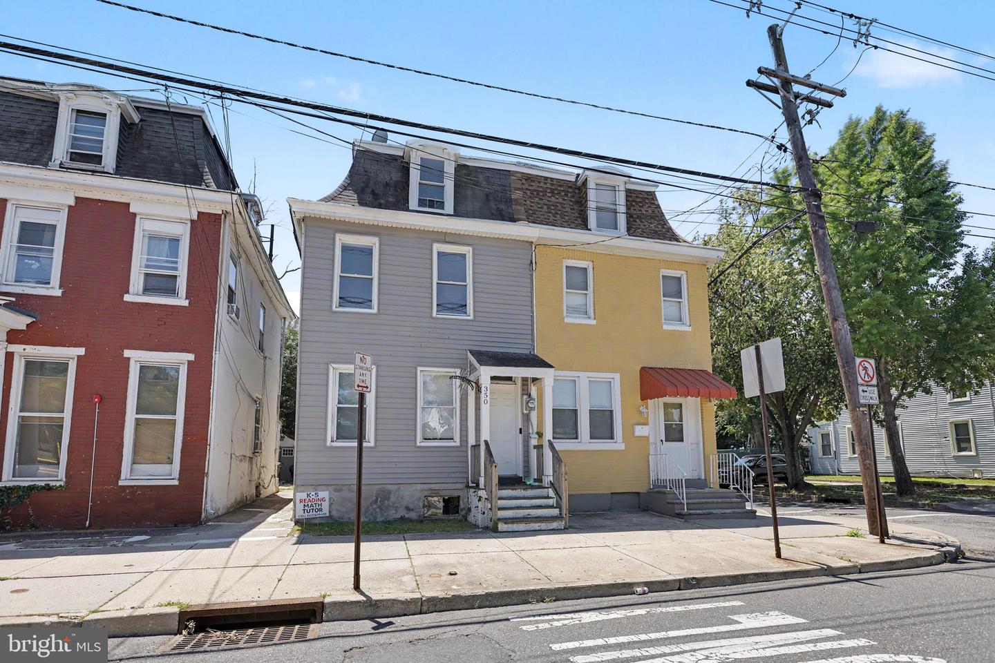 348 E Broad St Property Photo 3