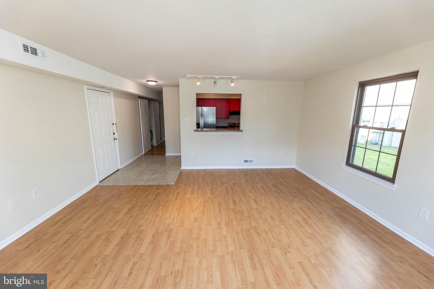 6 Chelmsford Ct Property Photo 8