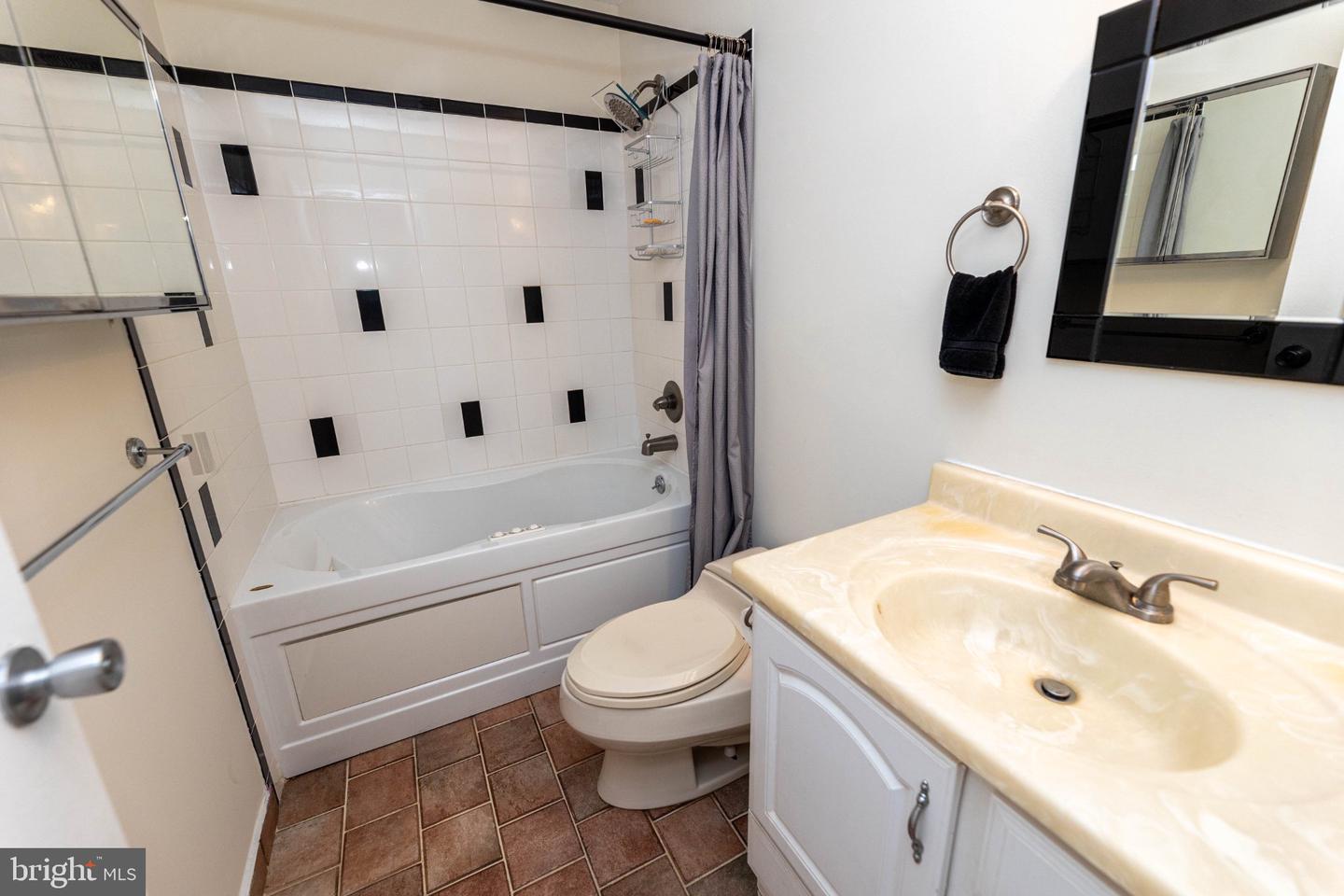 6 Chelmsford Ct Property Photo 21
