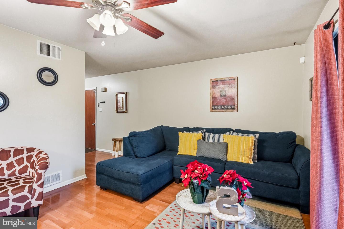 18-a E Daisy Ln #a Property Photo 5