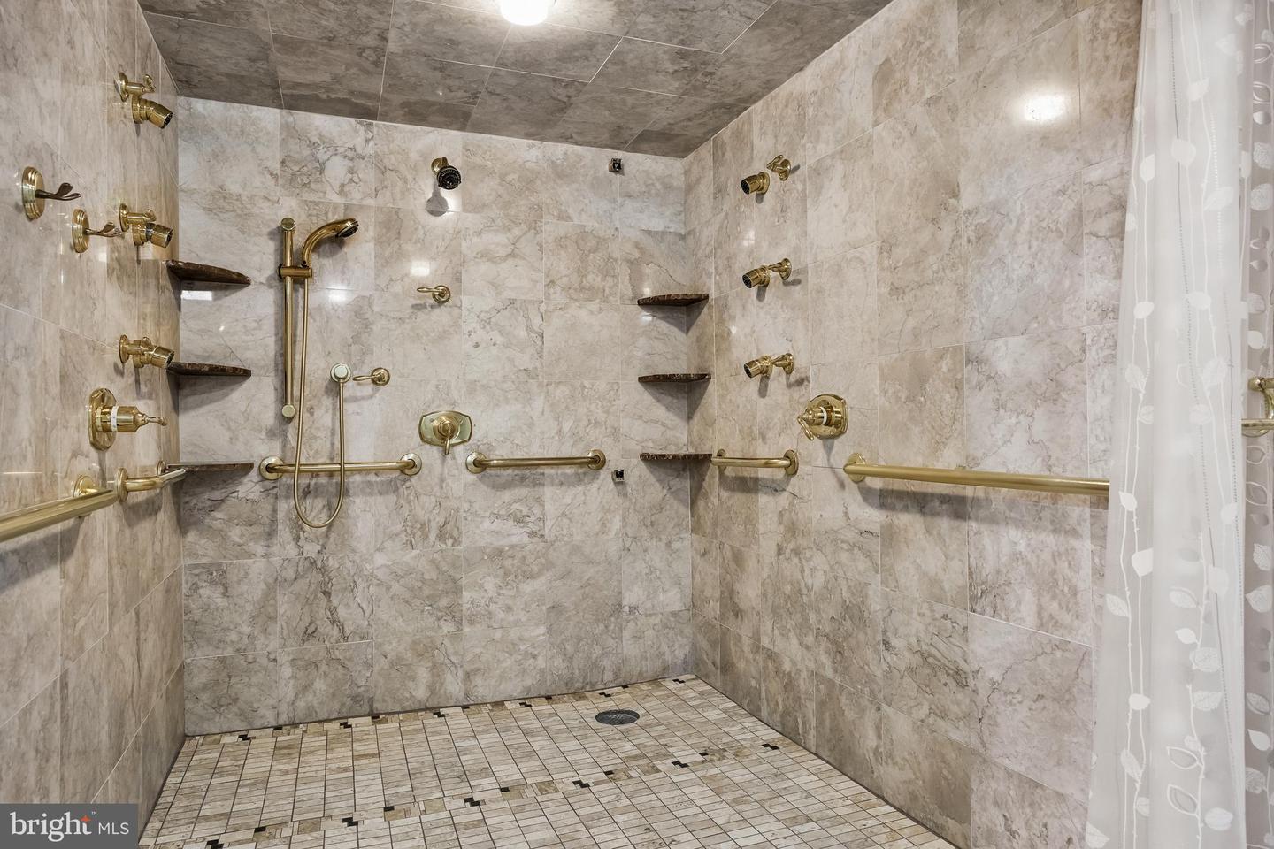 1205 Golf Rd Property Photo 17