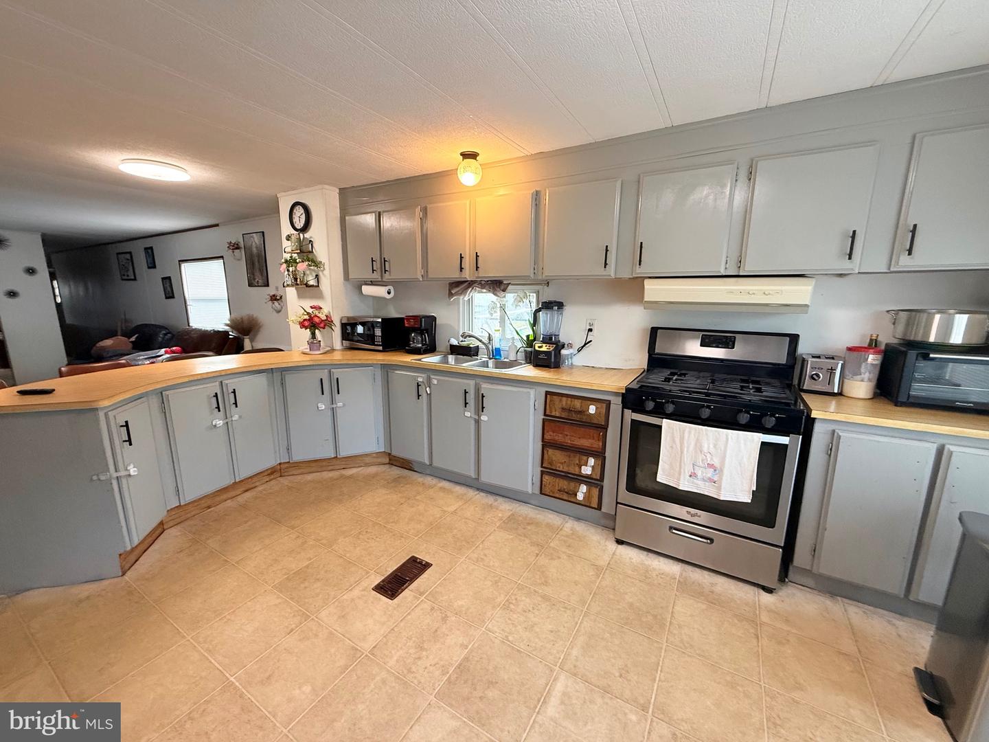 181 Cookstown New Egypt Rd #c39 Property Photo 3