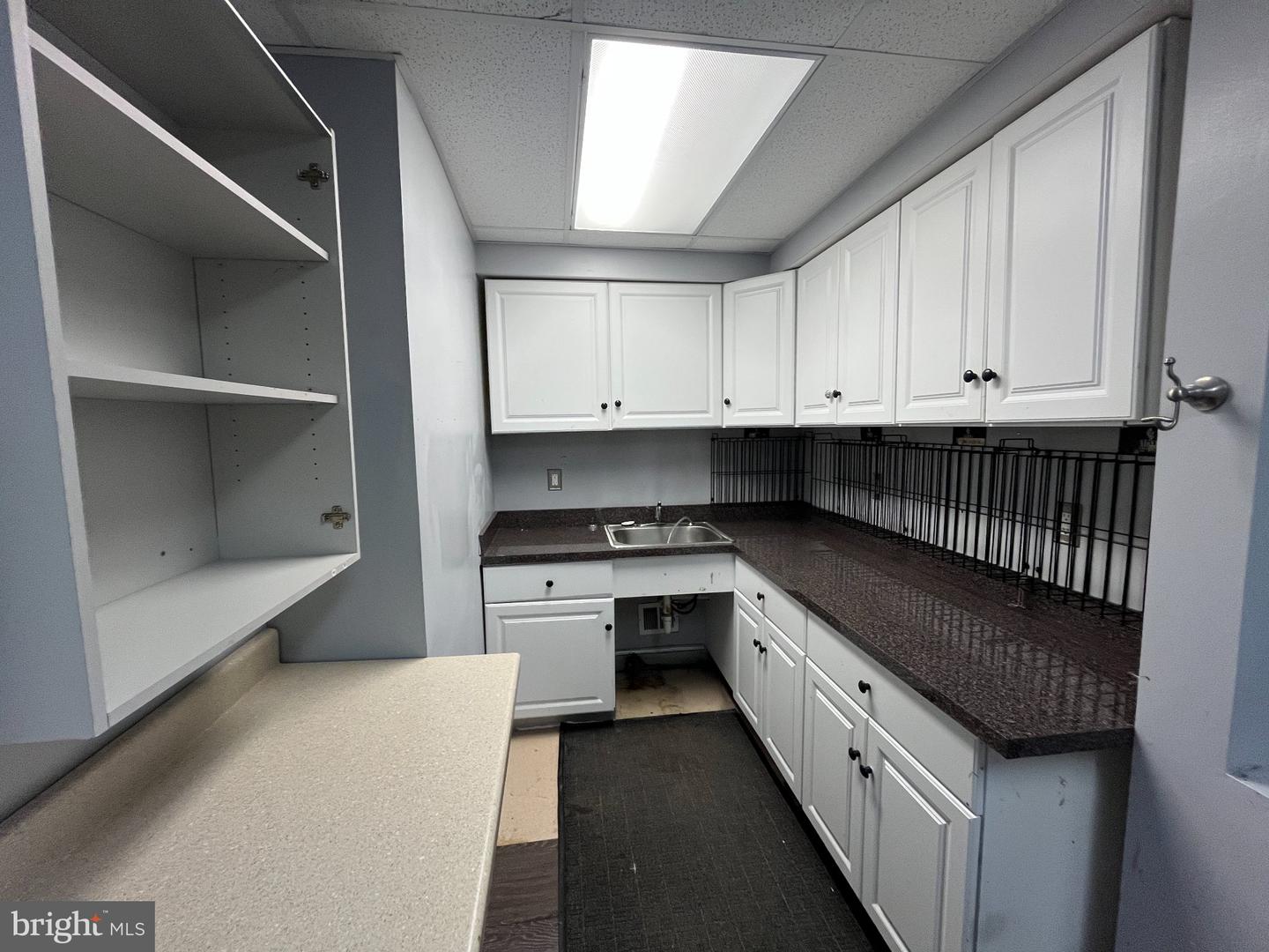 1731 Cinnaminson Ave Property Photo 4