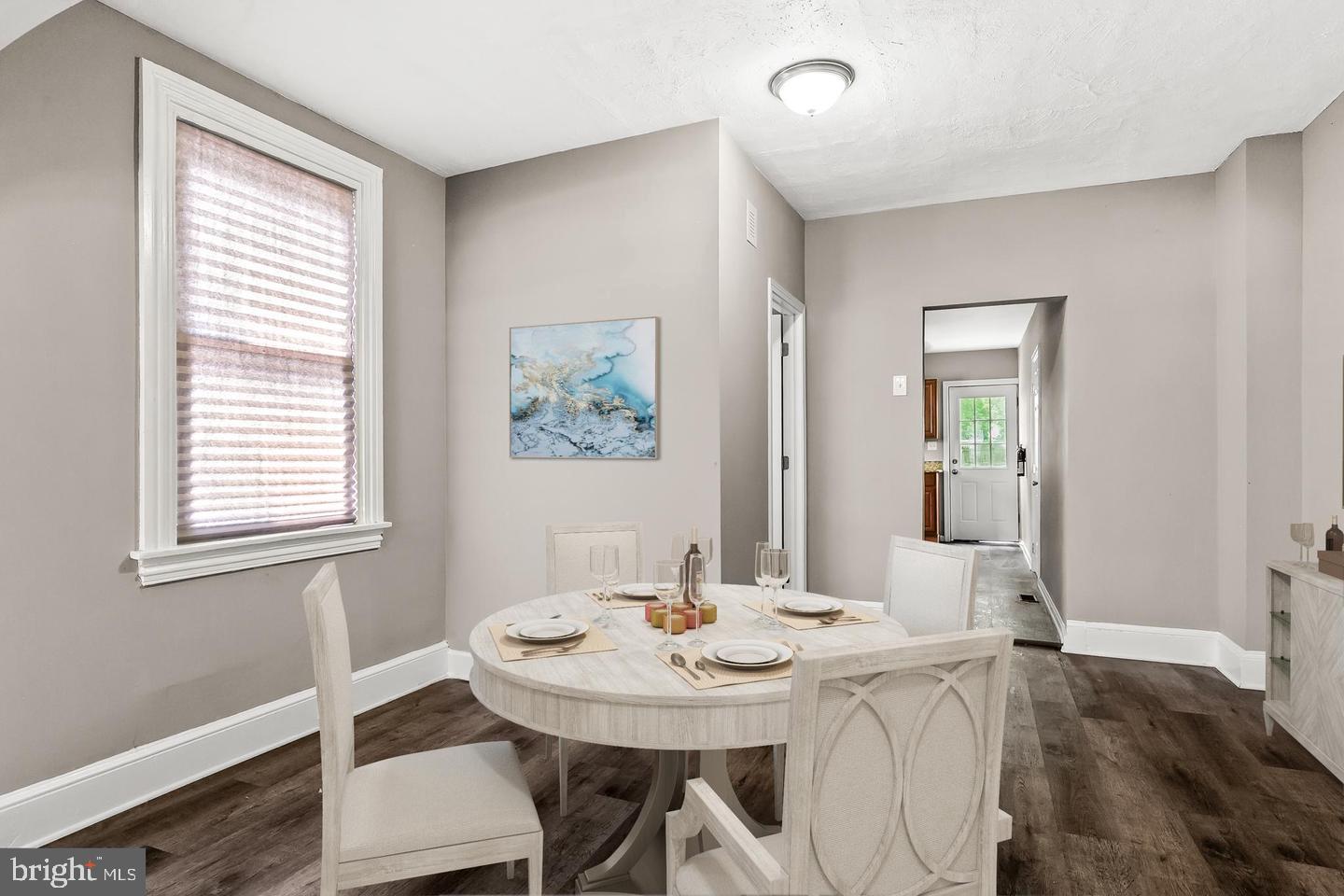 307 Broad St Property Photo 6