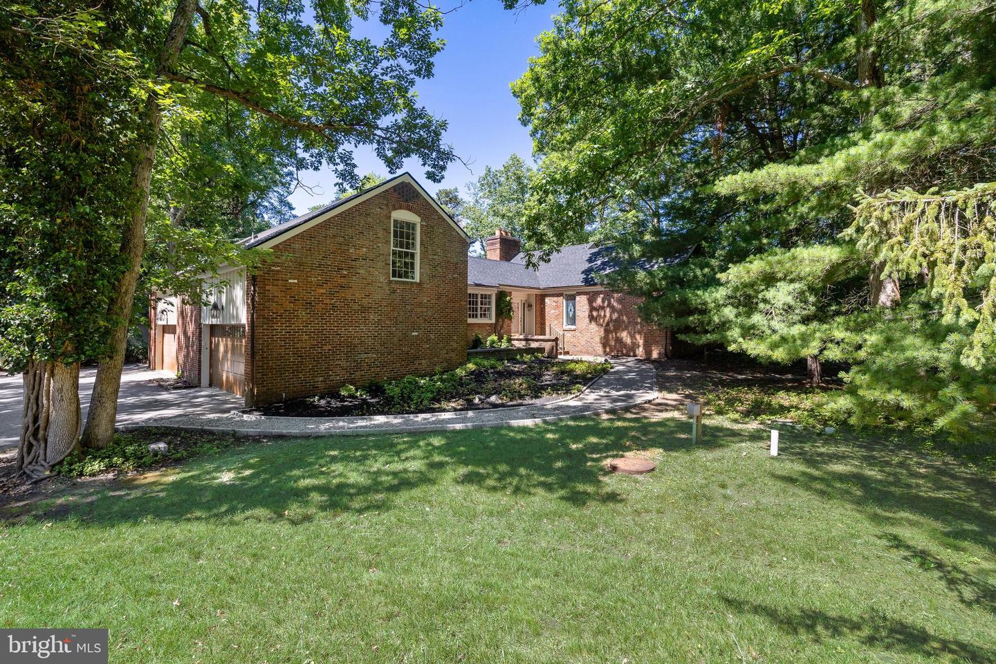 7 E Centennial Dr Property Photo 3