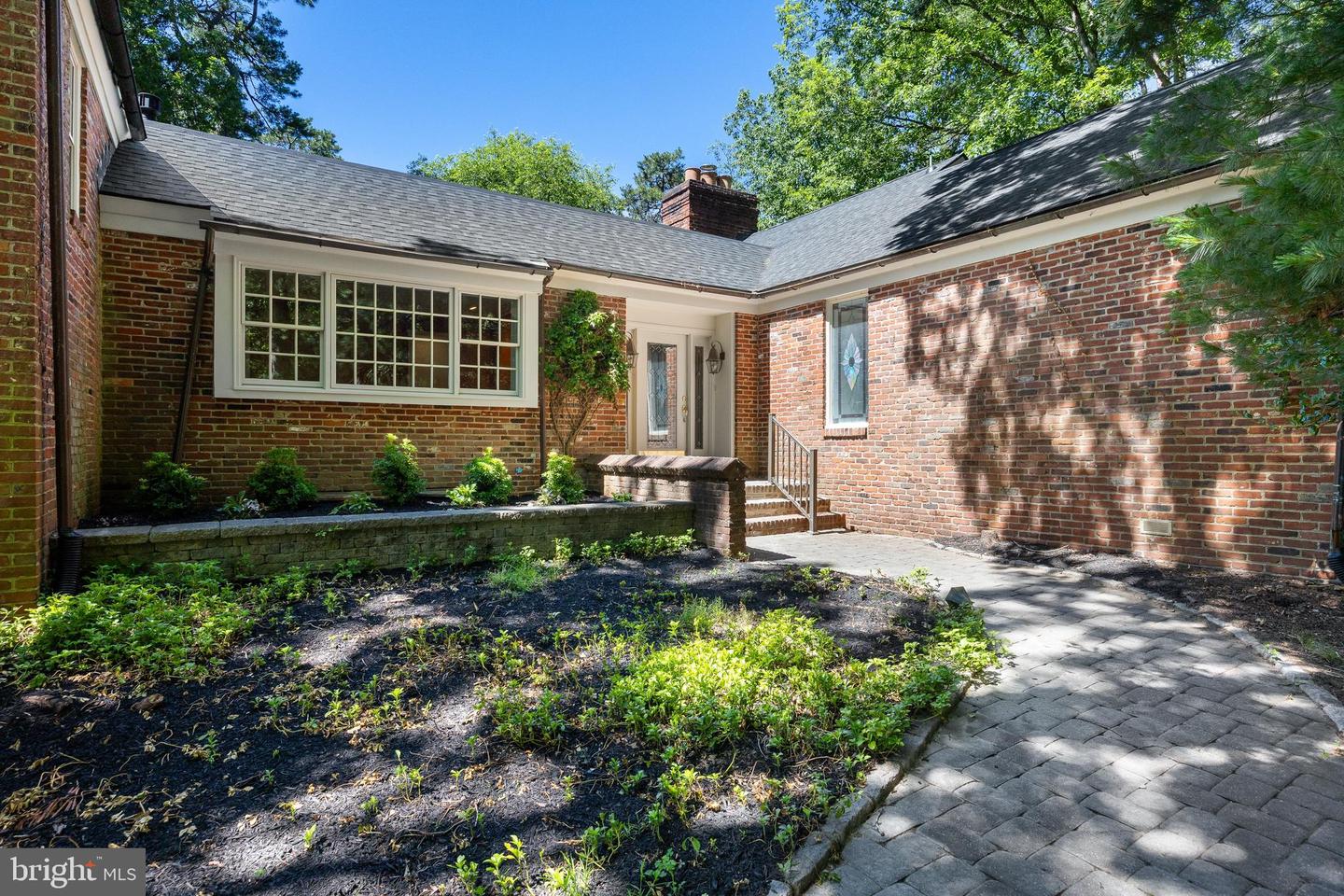 7 E Centennial Dr Property Photo 4