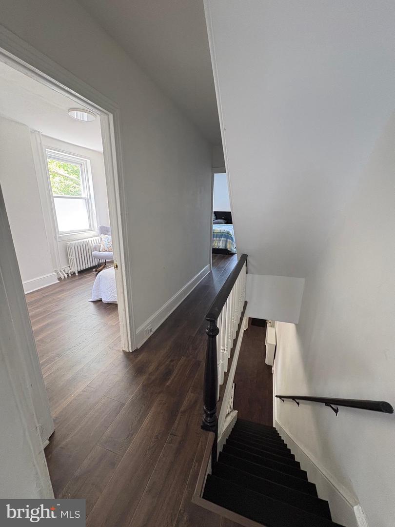 334 Barclay St Property Photo 27