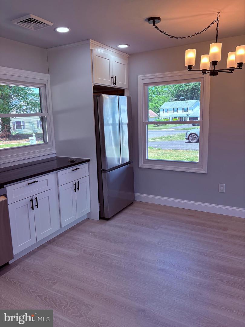 20 Miniature Ln Property Photo 5