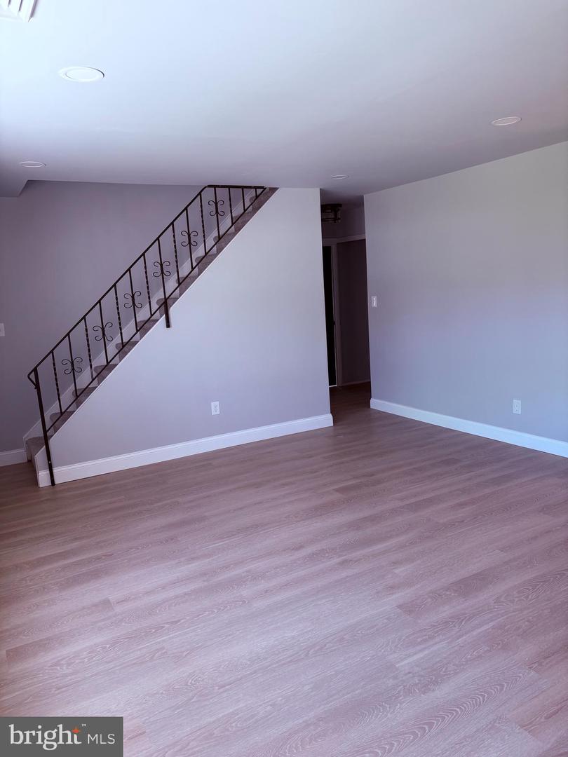 20 Miniature Ln Property Photo 8